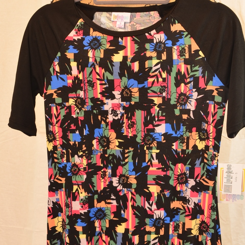 LuLaRoe Julia Small